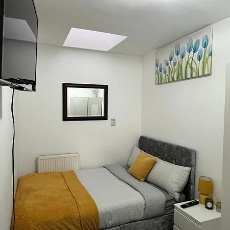 Home Away Londra Exterior foto
